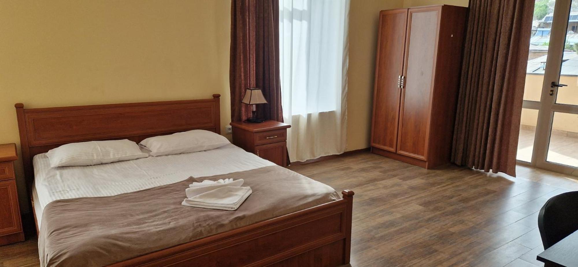 Sweet Home Hotel Meghri Exterior foto